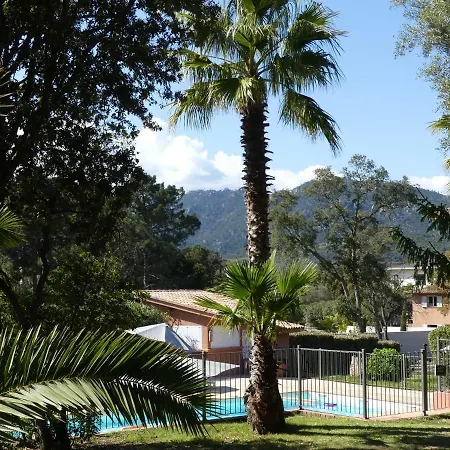 Prázdninový dům Pinarello Climatisee Avec Piscine Chauffee