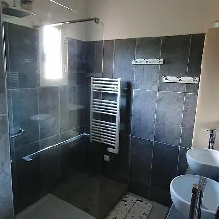 Prázdninový dům Pinarello Climatisee Avec Piscine Chauffee Sainte-Lucie de Porto-Vecchio