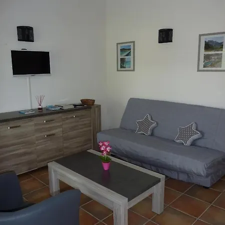 Semesterbostad Pinarello Climatisee Avec Piscine Chauffee Sainte-Lucie de Porto-Vecchio