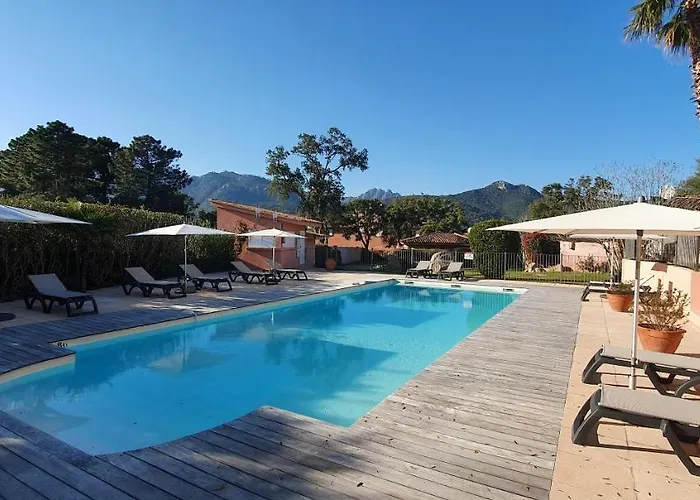 Pinarello Climatisee Avec Piscine Chauffee *