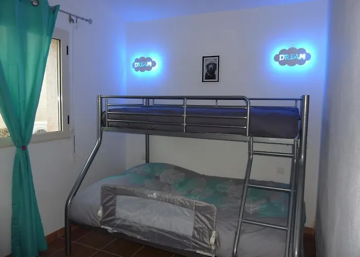 Pinarello Climatisee Avec Piscine Chauffee