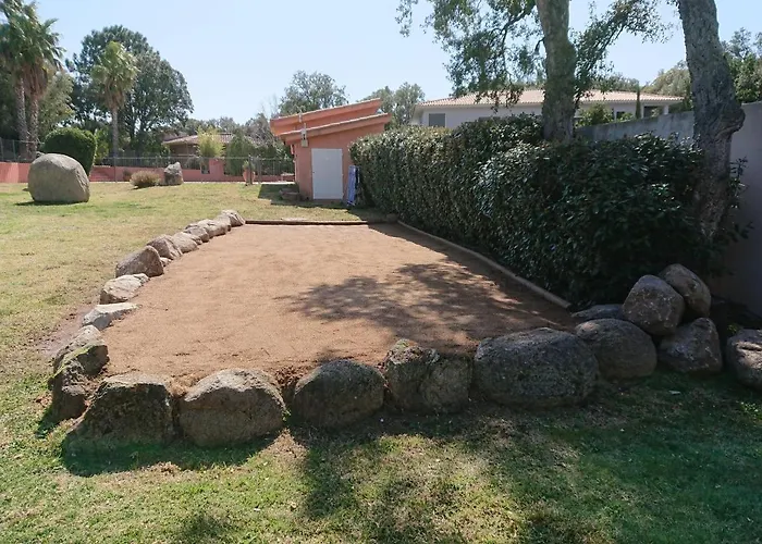 Pinarello Climatisee Avec Piscine Chauffee Casa de Férias *