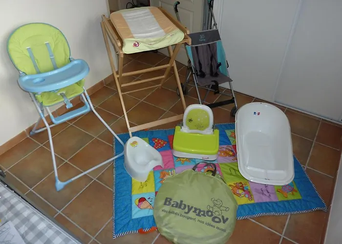 Pinarello Climatisee Avec Piscine Chauffee Casa de Férias