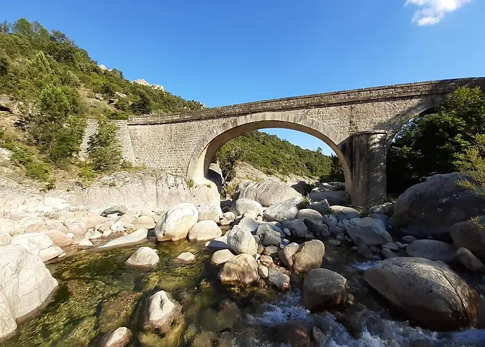 Pinarello Climatisée Avec Piscine Chauffée *