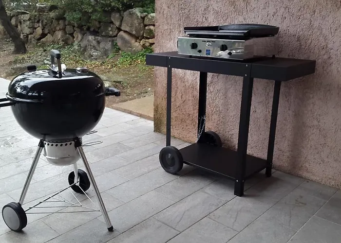 Casa de Férias Pinarello Climatisee Avec Piscine Chauffee *