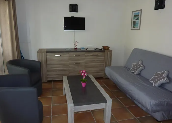 Casa de Férias Pinarello Climatisee Avec Piscine Chauffee *